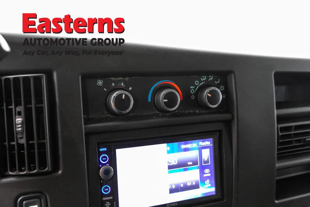 Used 2019 Chevrolet Express 2500 Extended RWD image 16