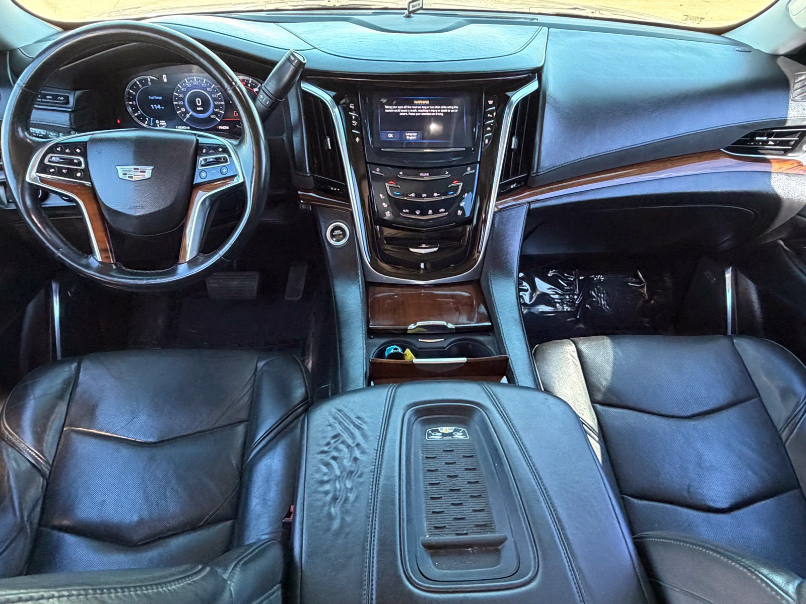 Used 2016 Cadillac Escalade Luxury AWD/4WD image 15