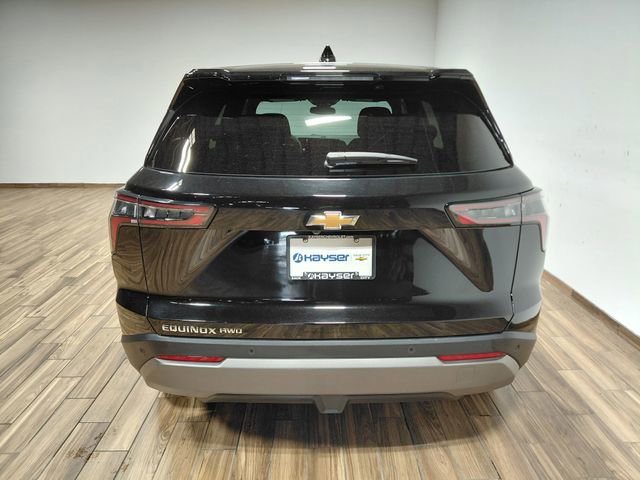 Used 2026 Chevrolet Equinox LT AWD/4WD image 18