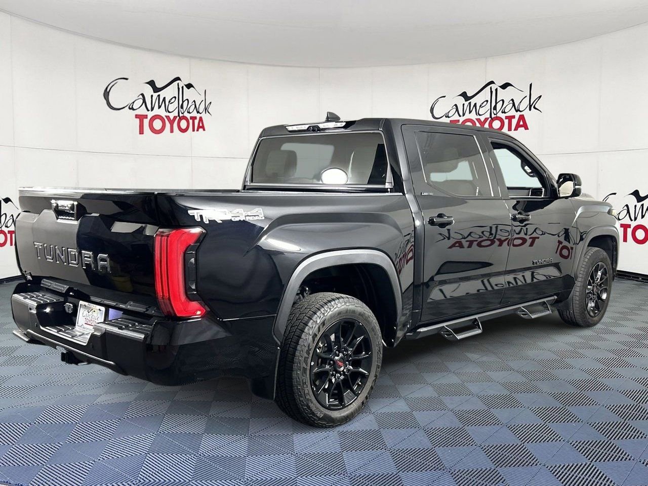 Used 2025 Toyota Tundra Limited w/ TRD Off-Road Package AWD/4WD image 7