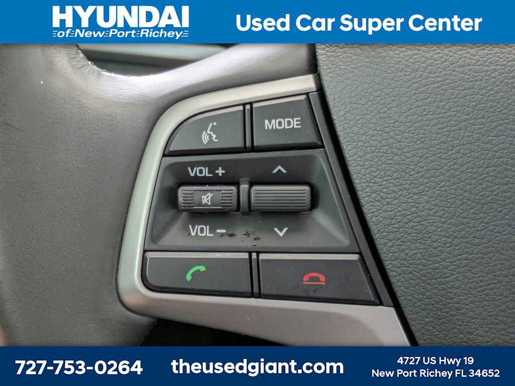 Used 2017 Hyundai Elantra Limited FWD image 28