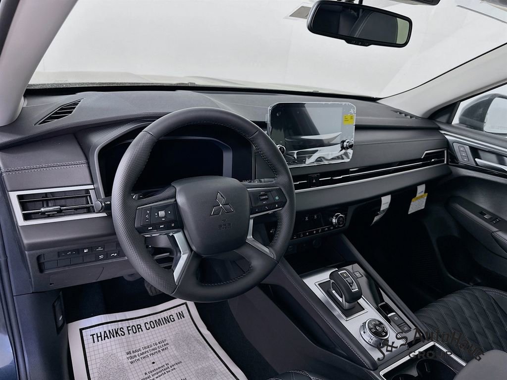 Used 2024 Mitsubishi Outlander SEL image 9
