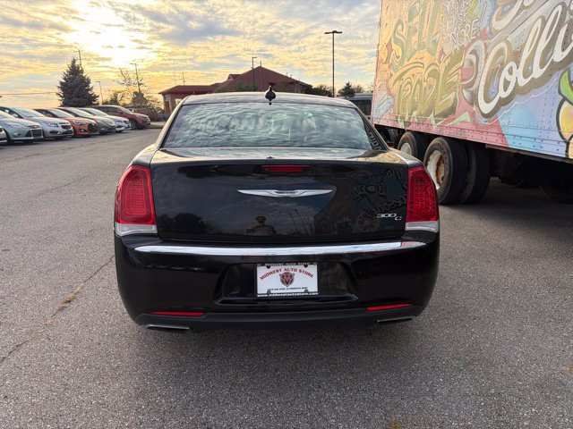 Used 2015 Chrysler 300 C w/ Light Group RWD image 5