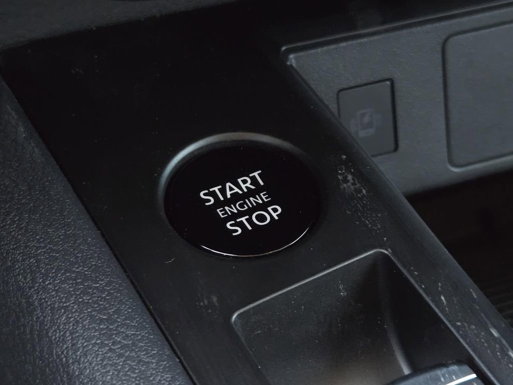 New 2026 Nissan Kicks SV image 29