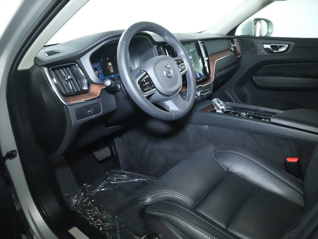 Used 2023 Volvo XC60 B5 Ultimate w/ Climate Package AWD/4WD image 18