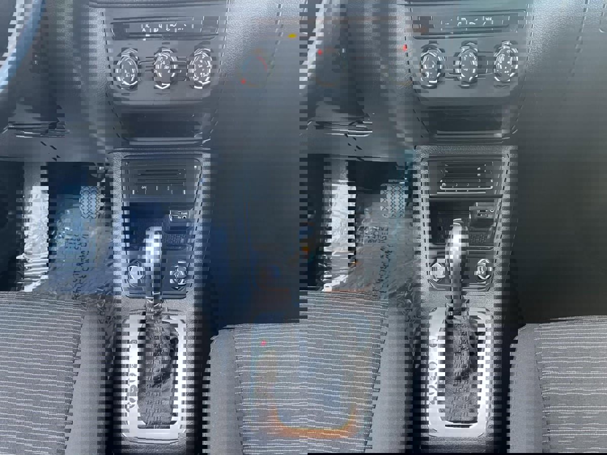 Used 2017 Volkswagen Tiguan Limited w/ Premium Package image 24