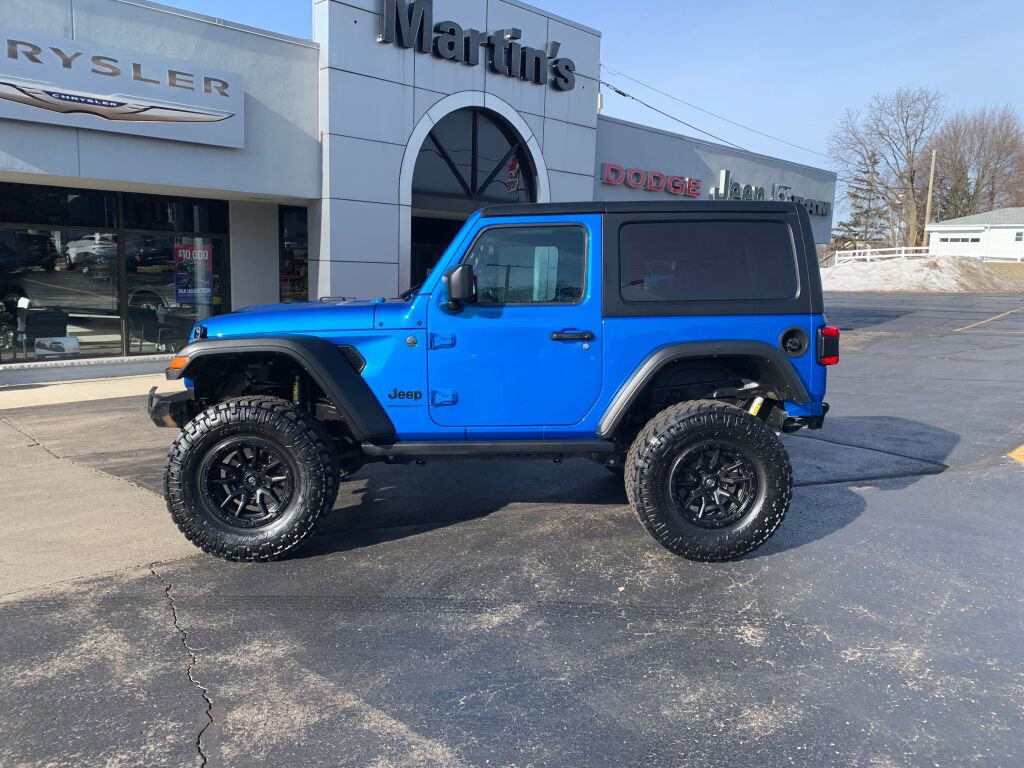 Used 2024 Jeep Wrangler Willys image 7