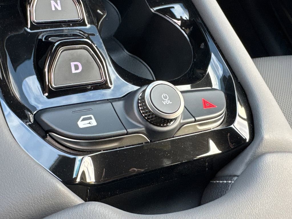 New 2025 VinFast VF 8 Plus AWD/4WD image 31