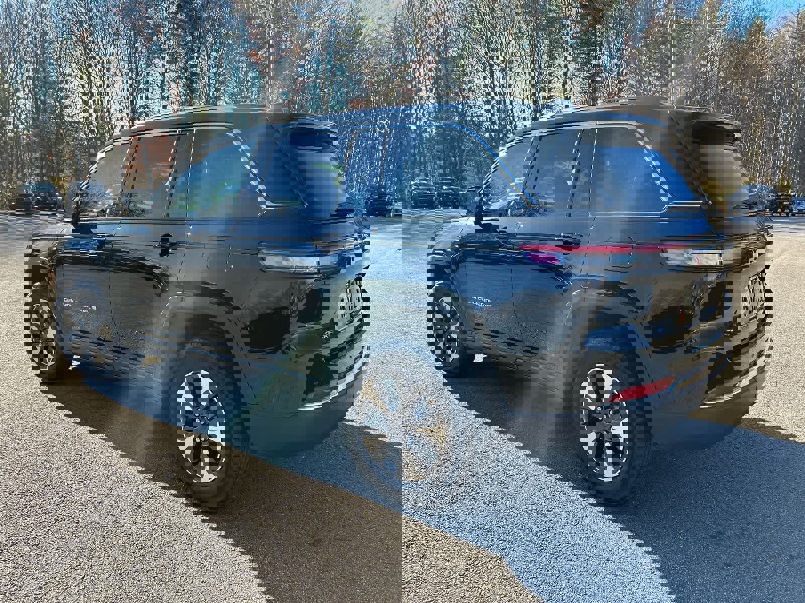 Used 2023 Jeep Grand Cherokee 4WD 4xe image 10