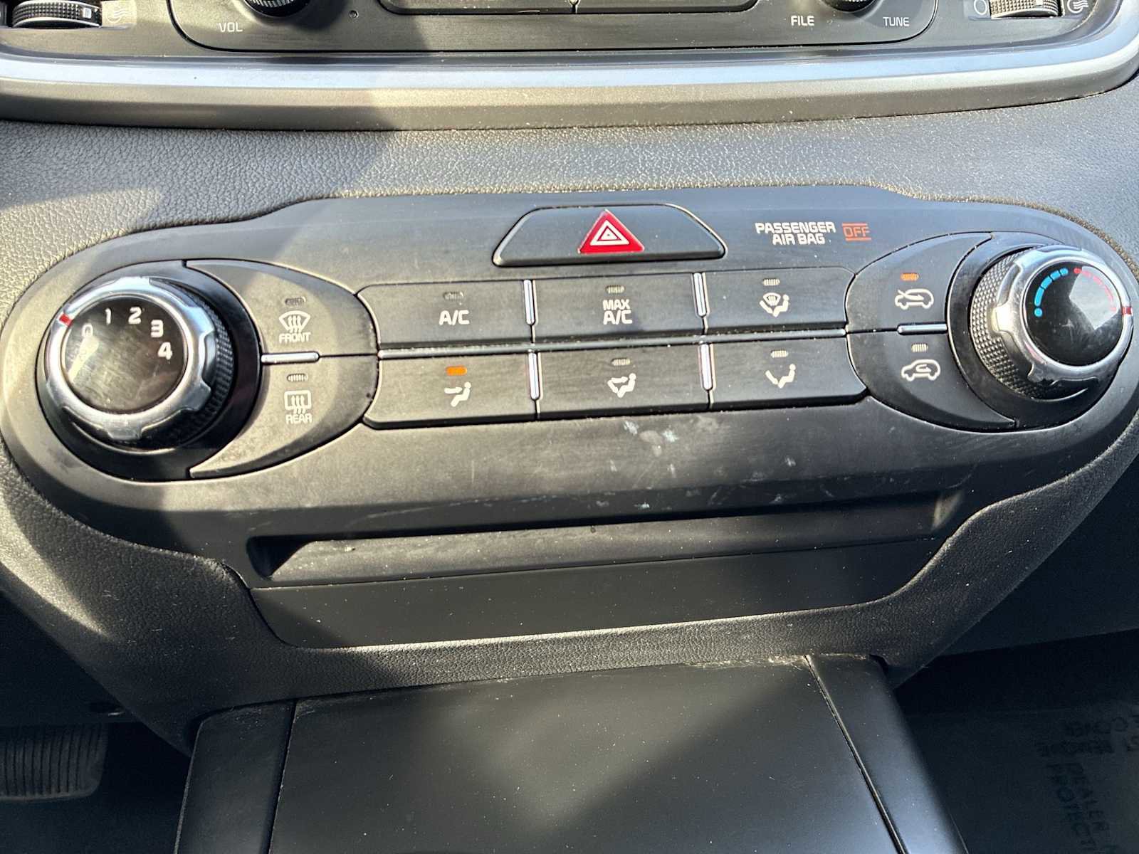 Used 2018 Kia Sorento LX image 17