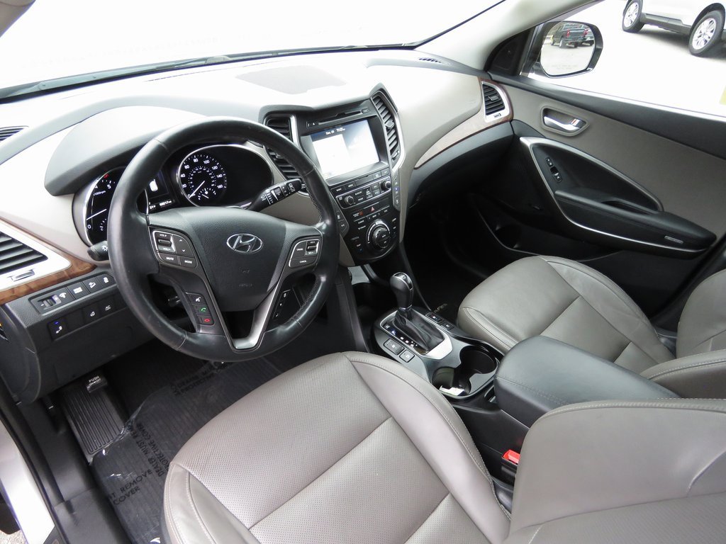 Used 2017 Hyundai Santa Fe Limited image 11