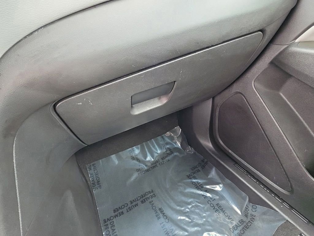 Used 2023 Chevrolet Equinox LS FWD image 17