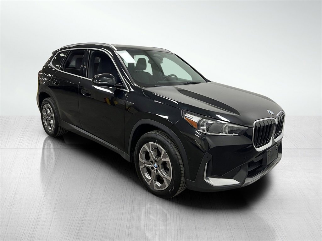 Used 2023 BMW X1 xDrive28i image 1