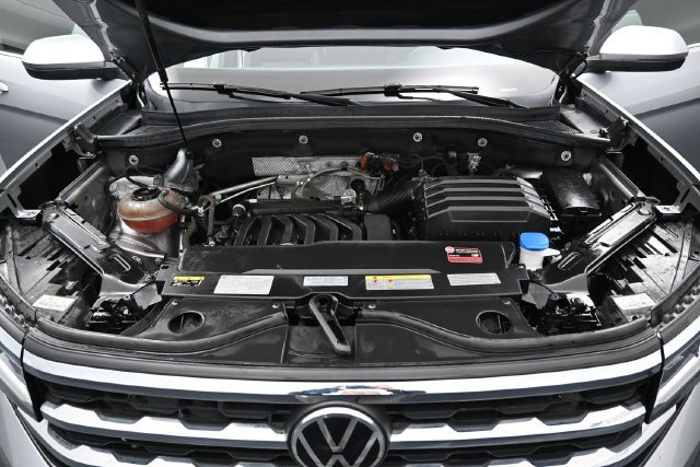 Used 2021 Volkswagen Atlas Cross Sport SE AWD/4WD image 36