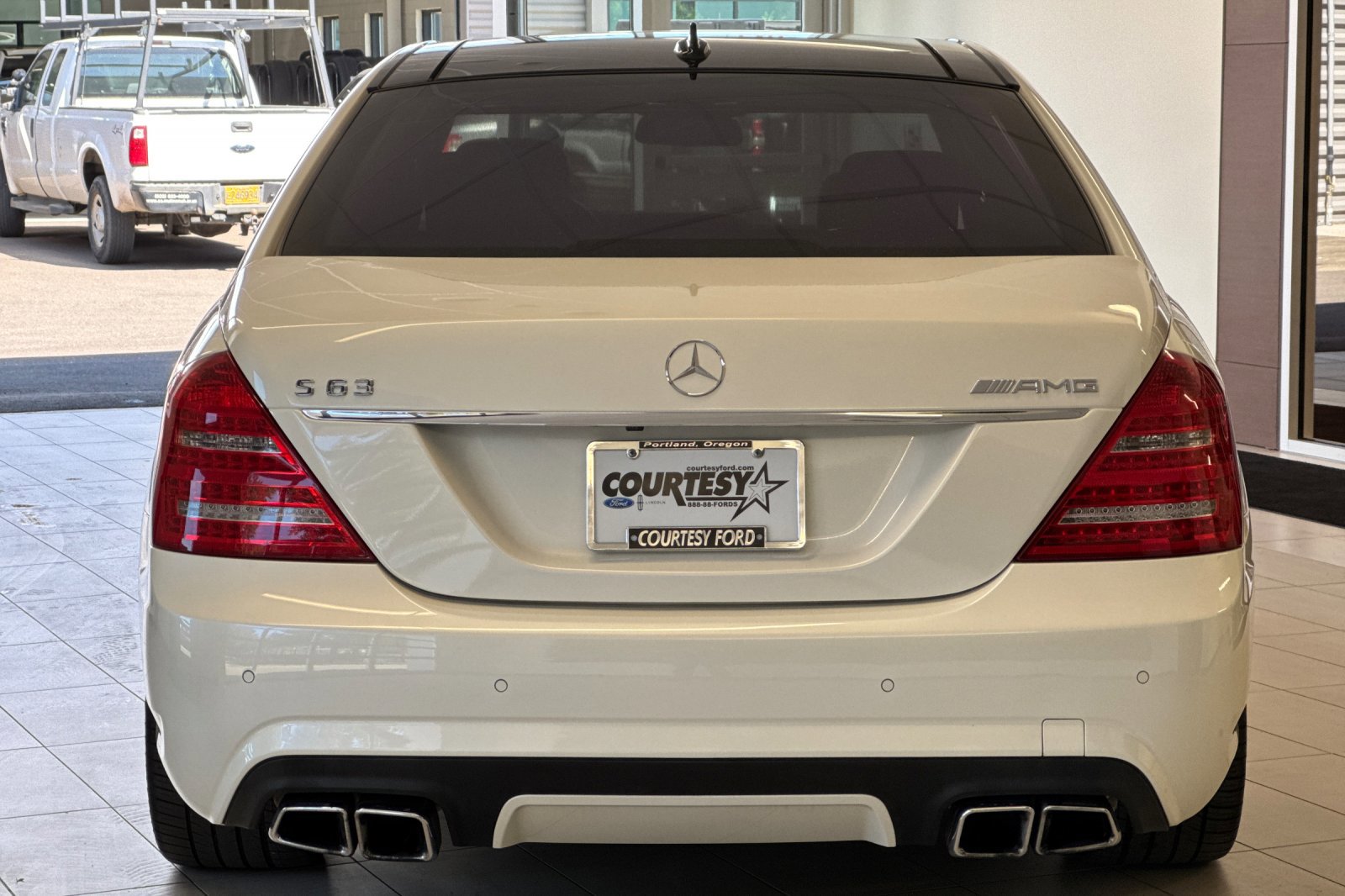 Used 2011 Mercedes-Benz S 63 AMG image 5