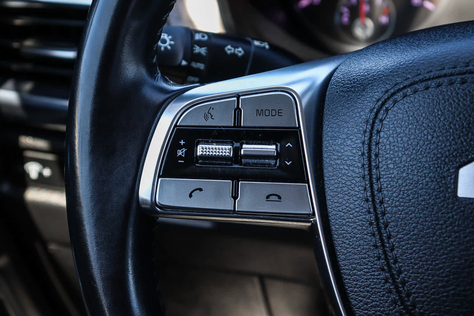 Used 2022 Kia Telluride EX w/ EX Premium Package image 18