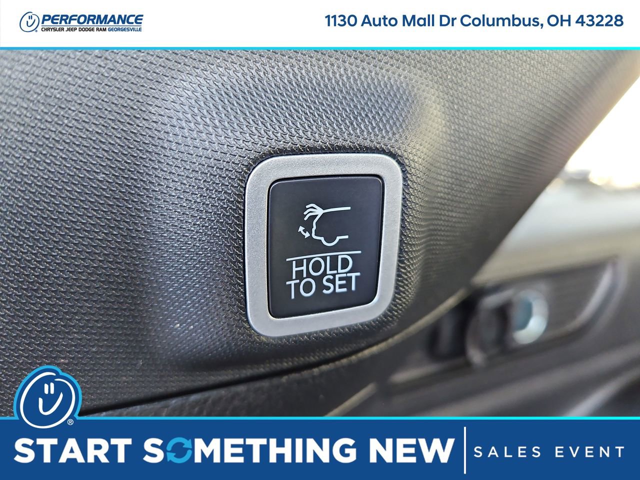 New 2025 Jeep Grand Cherokee Altitude image 12