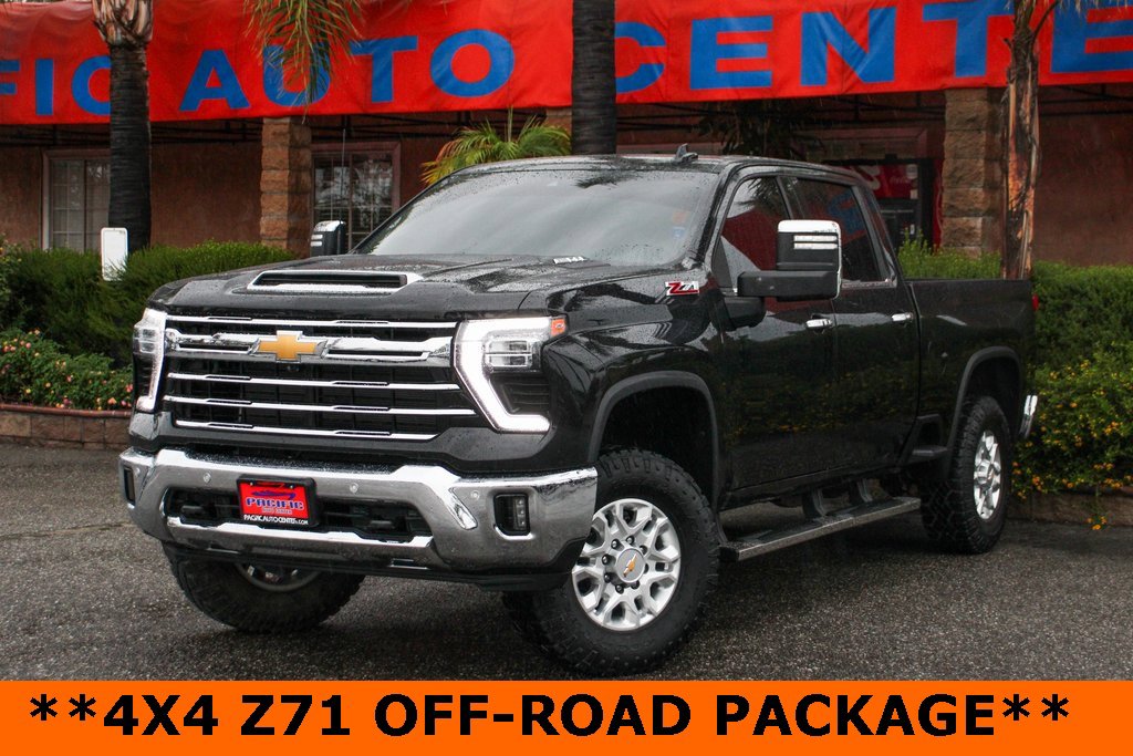 Used 2024 Chevrolet Silverado 2500 LTZ w/ LTZ Convenience Package image 4