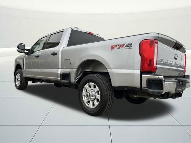 Used 2024 Ford F250 XLT w/ FX4 Off-Road Package image 3