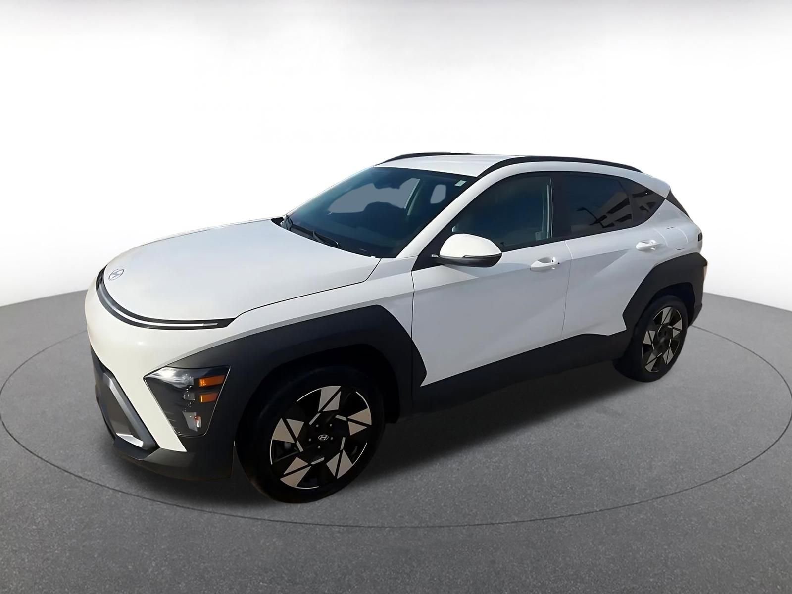 Used 2025 Hyundai Kona SEL image 8