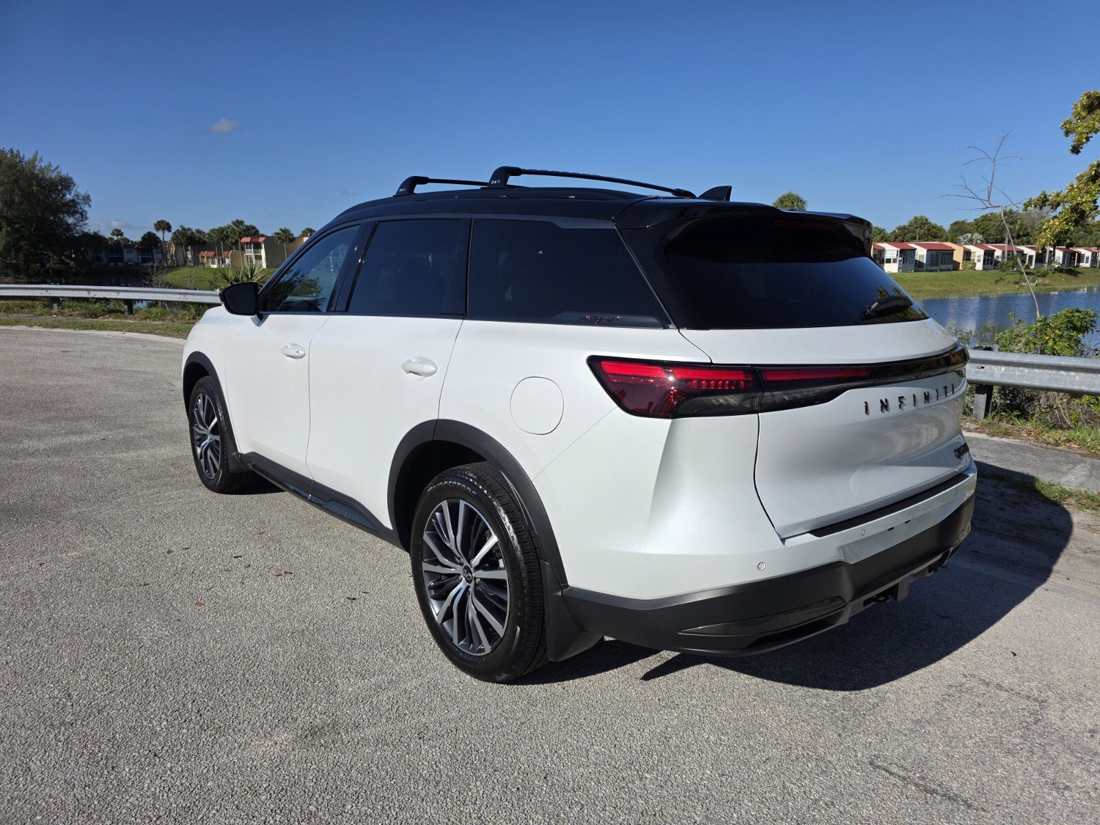 Used 2026 INFINITI QX60 Autograph w/ Dark Cargo Package AWD/4WD video 2