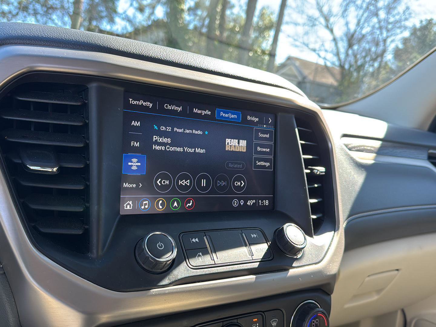 Certified 2022 GMC Acadia Denali w/ Denali Ultimate Package image 21