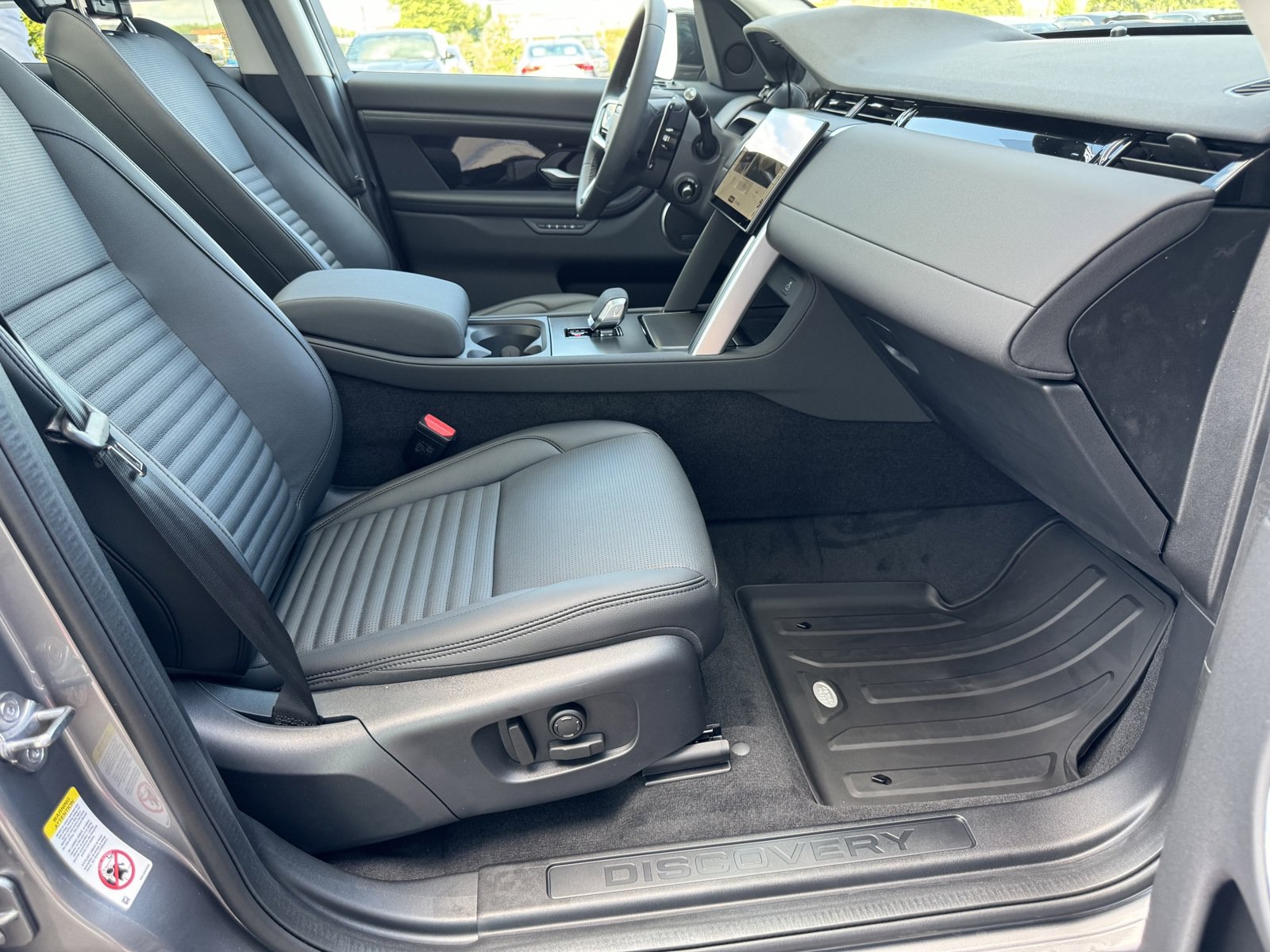 Used 2024 Land Rover Discovery Sport S AWD/4WD image 3