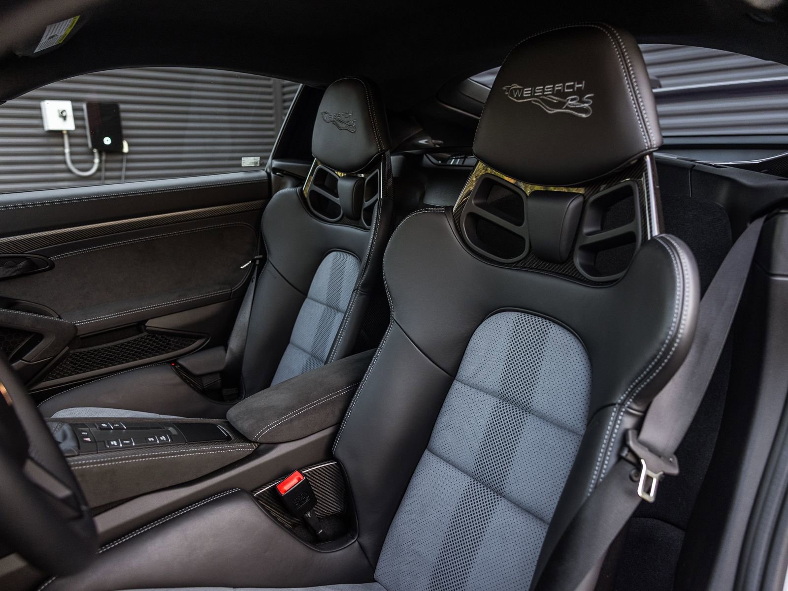 Used 2023 Porsche 718 Cayman GT4 RS RWD image 5