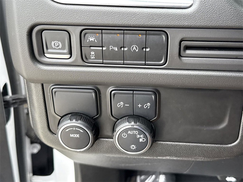 Used 2024 Chevrolet Tahoe LT image 16