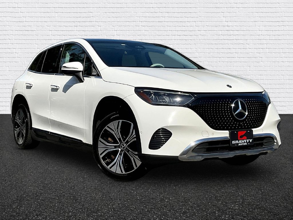 Used 2023 Mercedes-Benz EQE 350+ 4MATIC SUV image 3