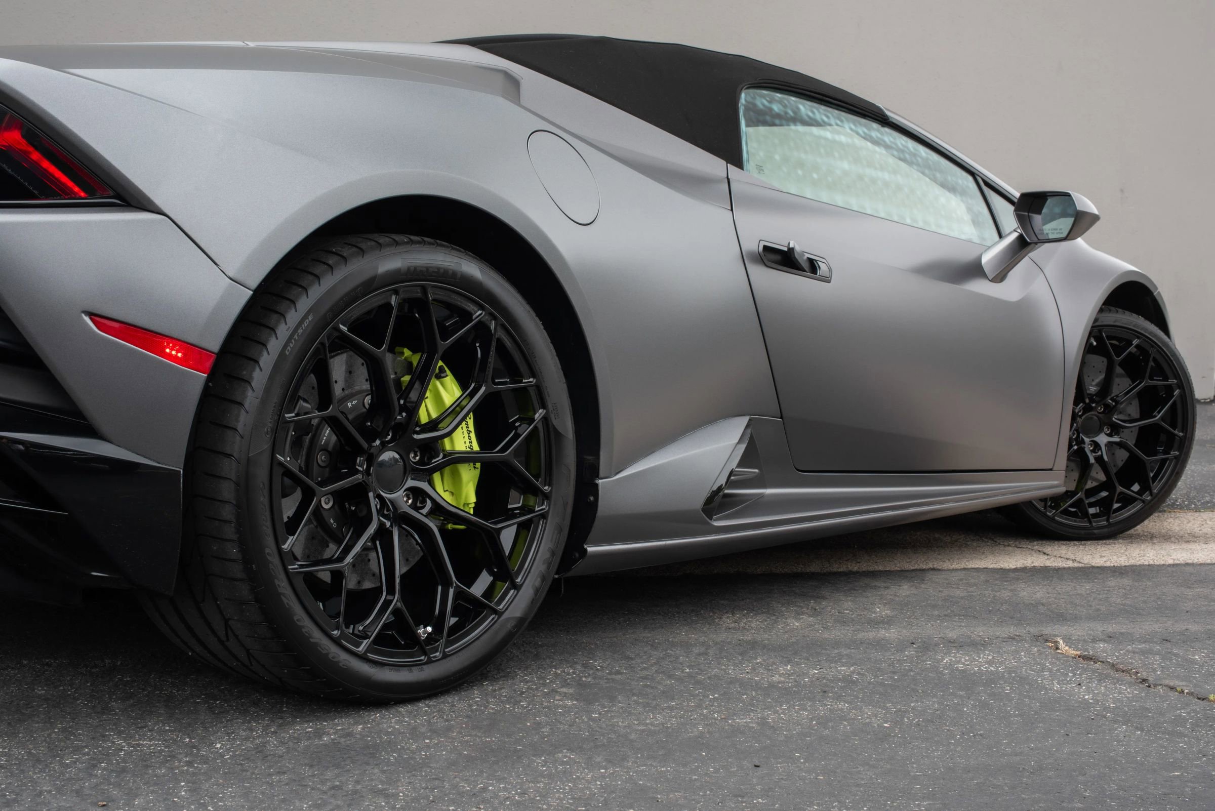 Used 2020 Lamborghini Huracan EVO AWD/4WD image 23