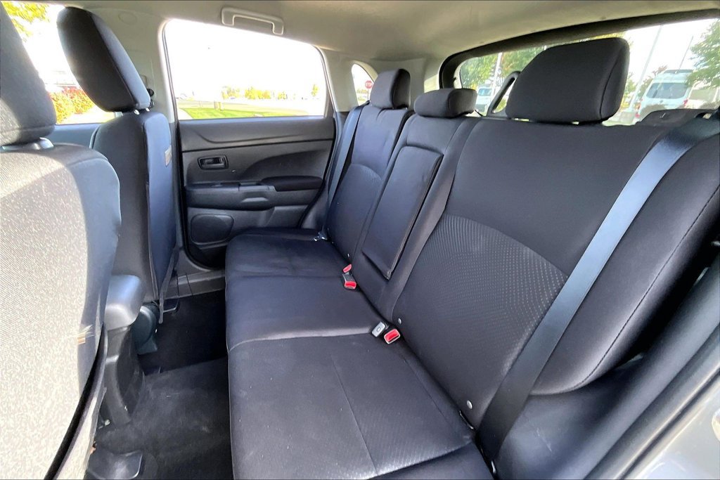 Used 2014 Mitsubishi Outlander Sport ES FWD image 31
