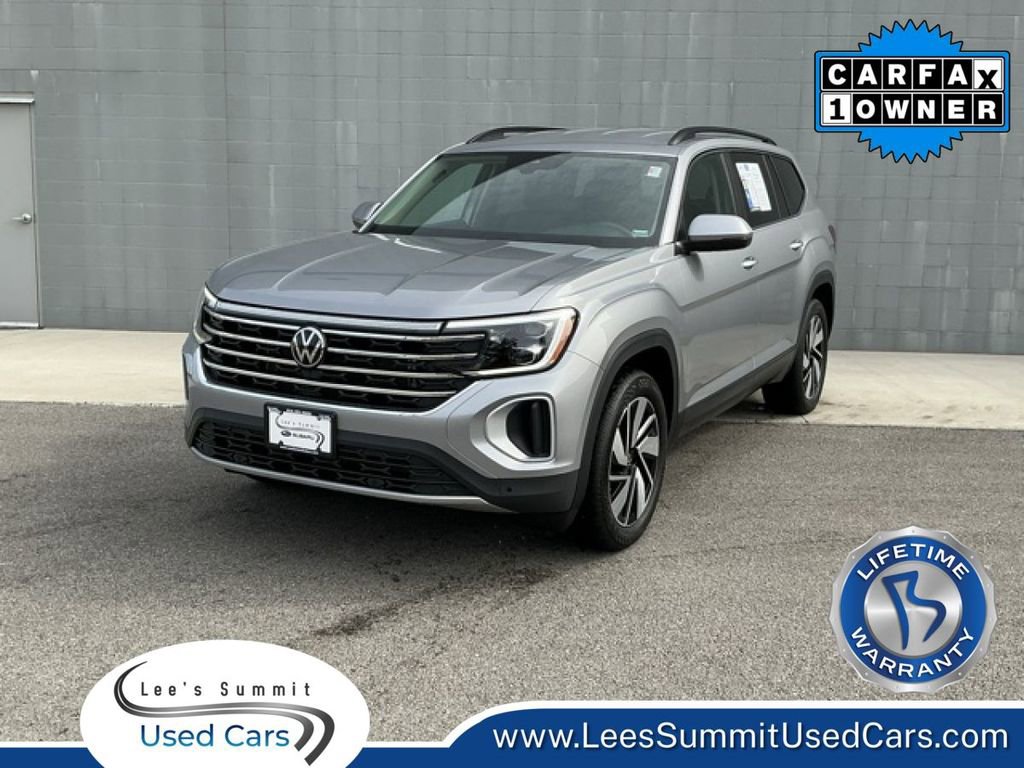 Used 2025 Volkswagen Atlas SE image 1