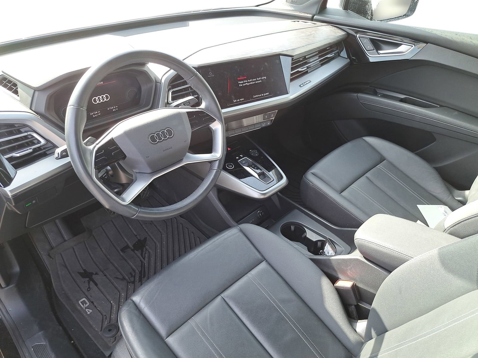 Used 2023 Audi Q4 e-tron Premium Plus image 5