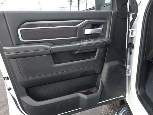 Used 2024 RAM 2500 Big Horn w/ Safety Group image 13