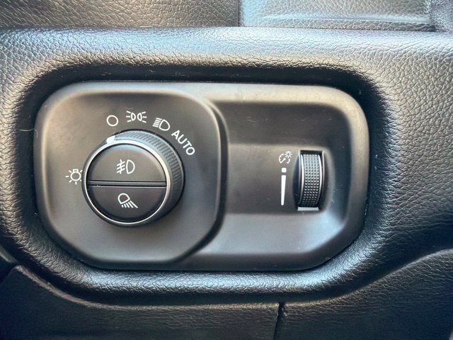 Used 2021 RAM 1500 Big Horn AWD/4WD image 30