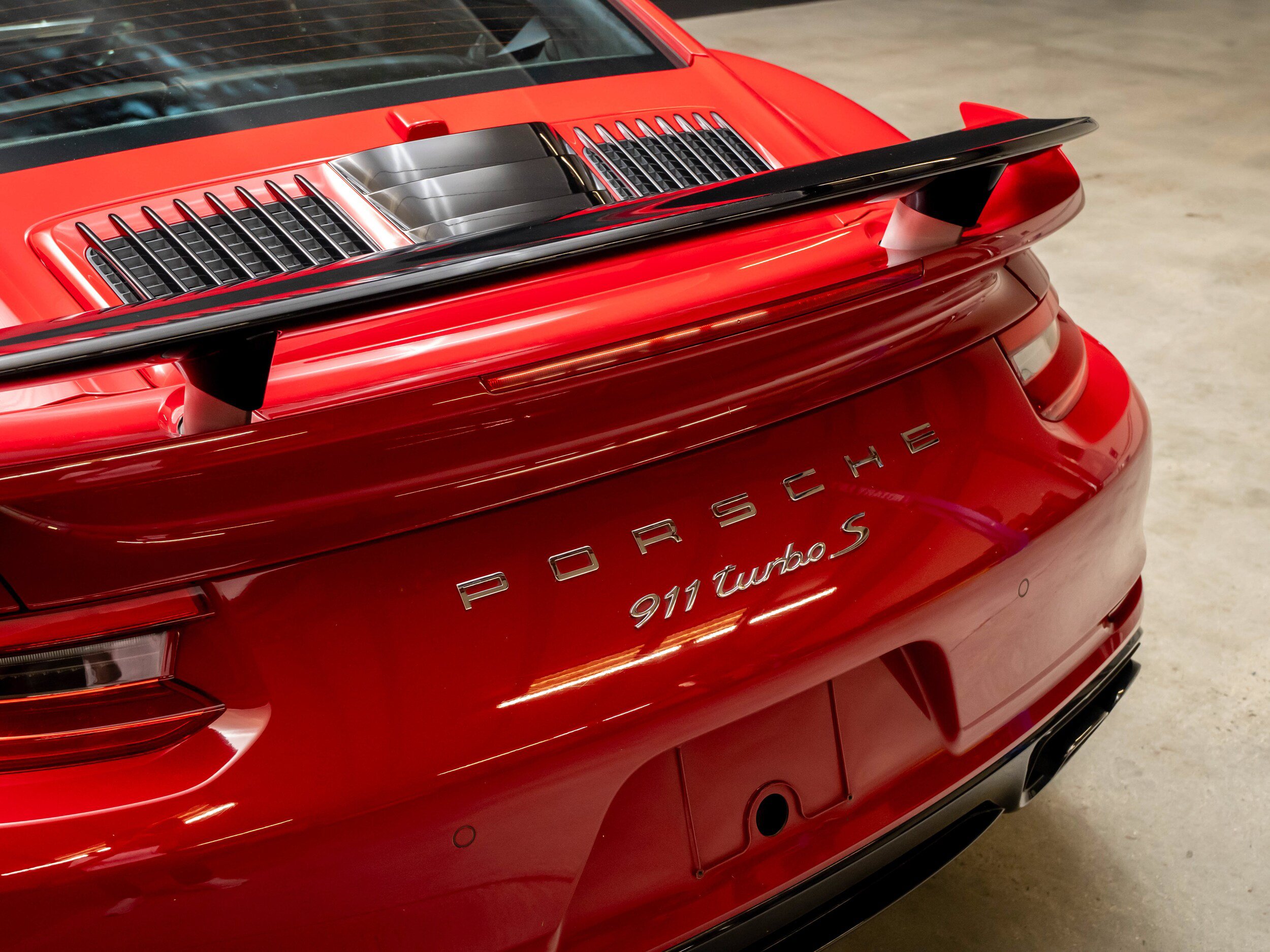Certified 2019 Porsche 911 Turbo S AWD/4WD image 15
