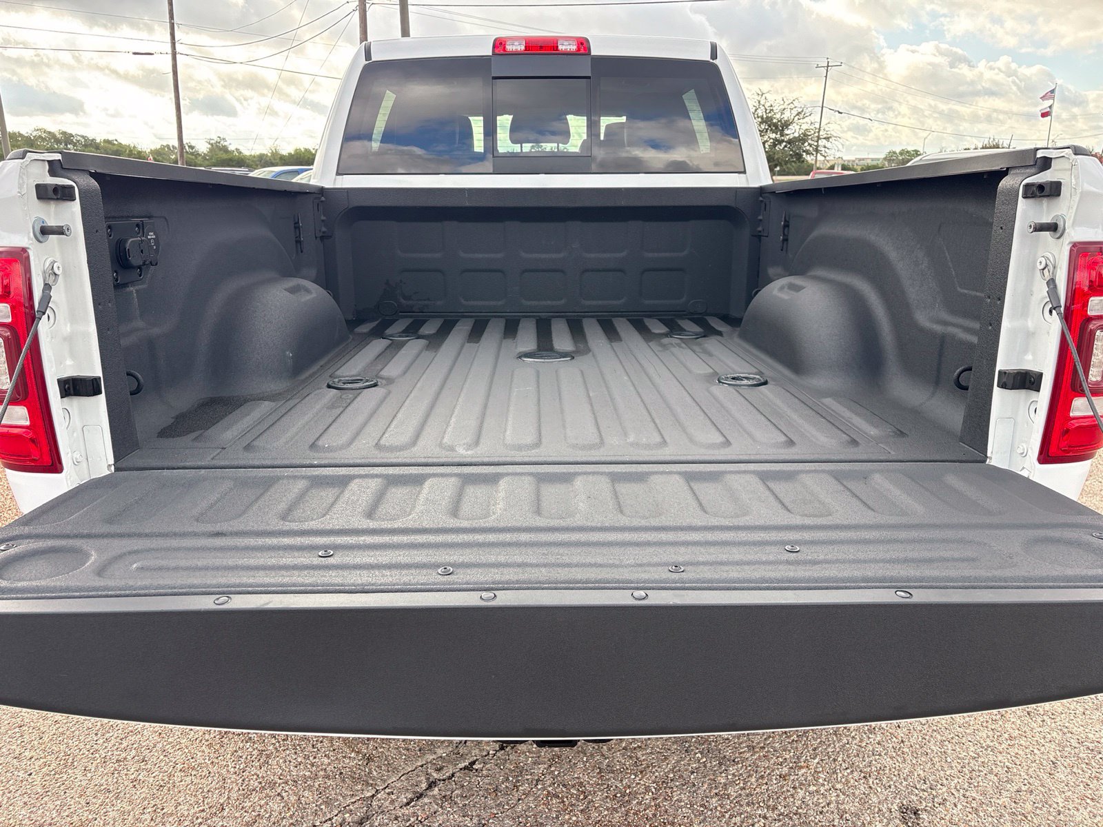 Used 2022 RAM 2500 Laramie AWD/4WD image 33