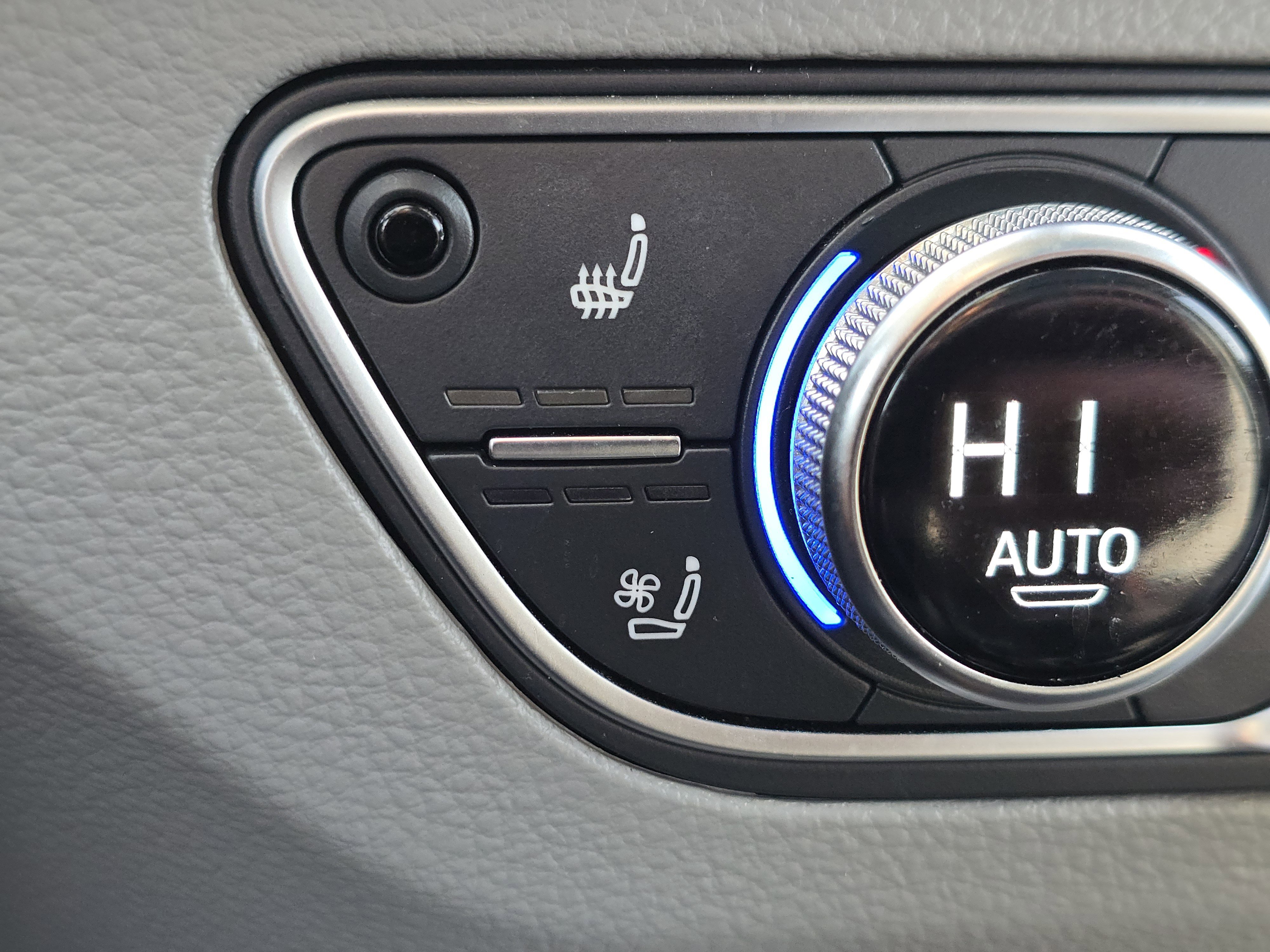 Used 2021 Audi Q5 Premium Plus w/ Premium Plus Package image 25