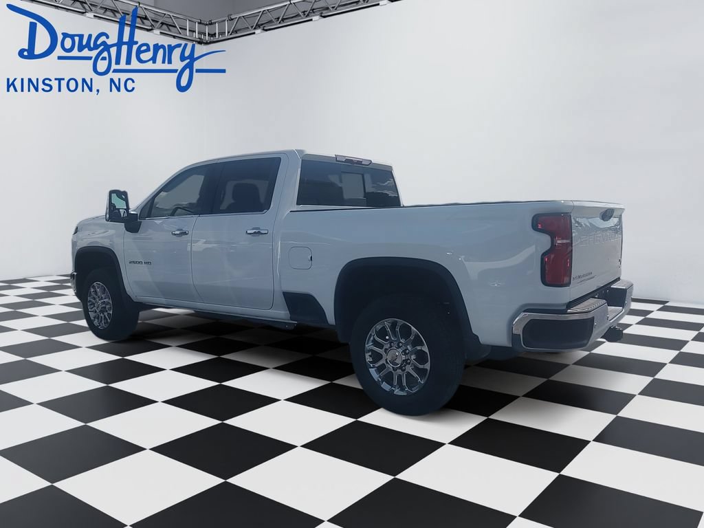 Used 2024 Chevrolet Silverado 2500 LTZ w/ LTZ Plus Package AWD/4WD image 3