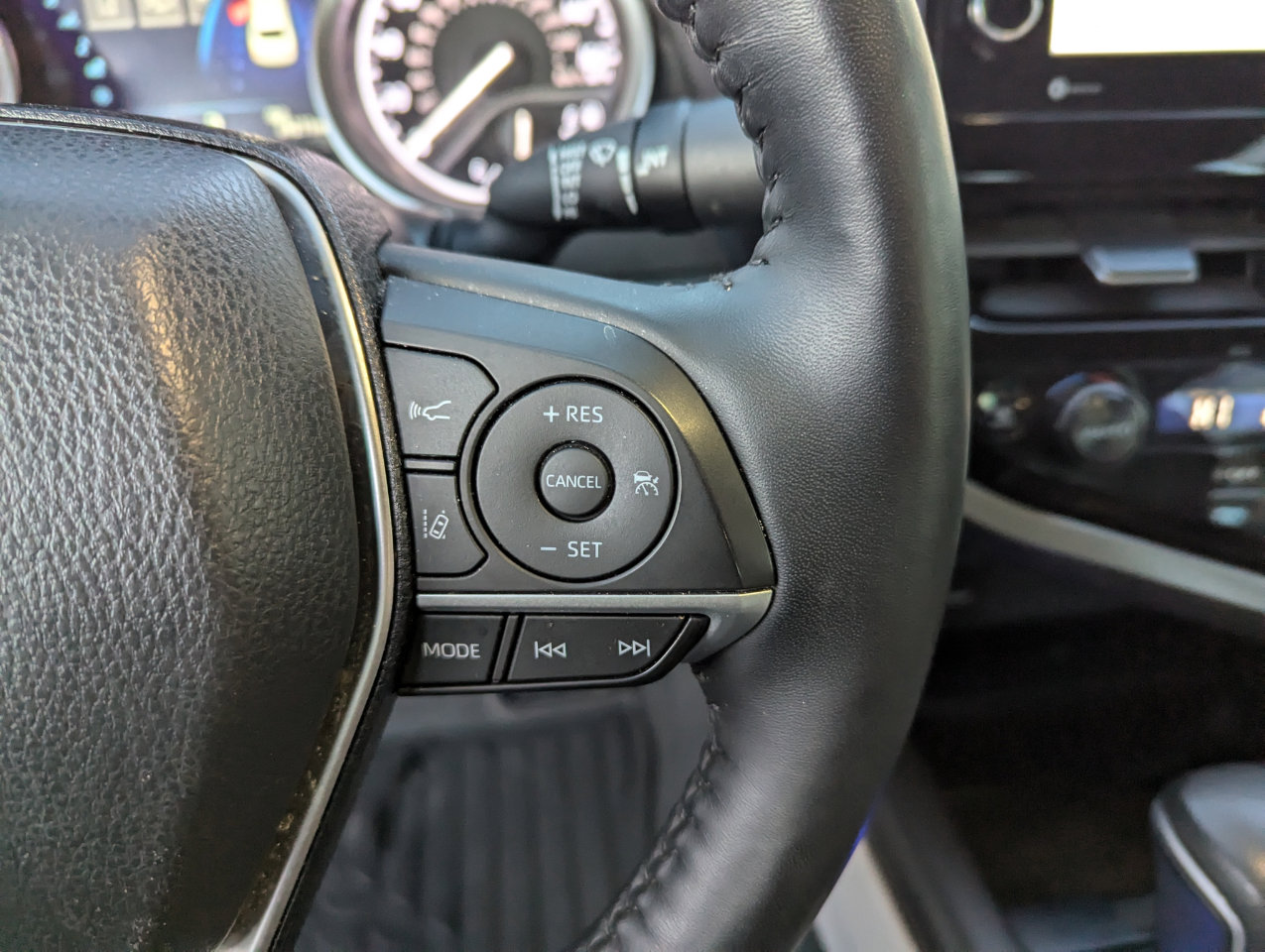 Used 2023 Toyota Camry XLE w/ Cold Weather Package AWD/4WD image 17