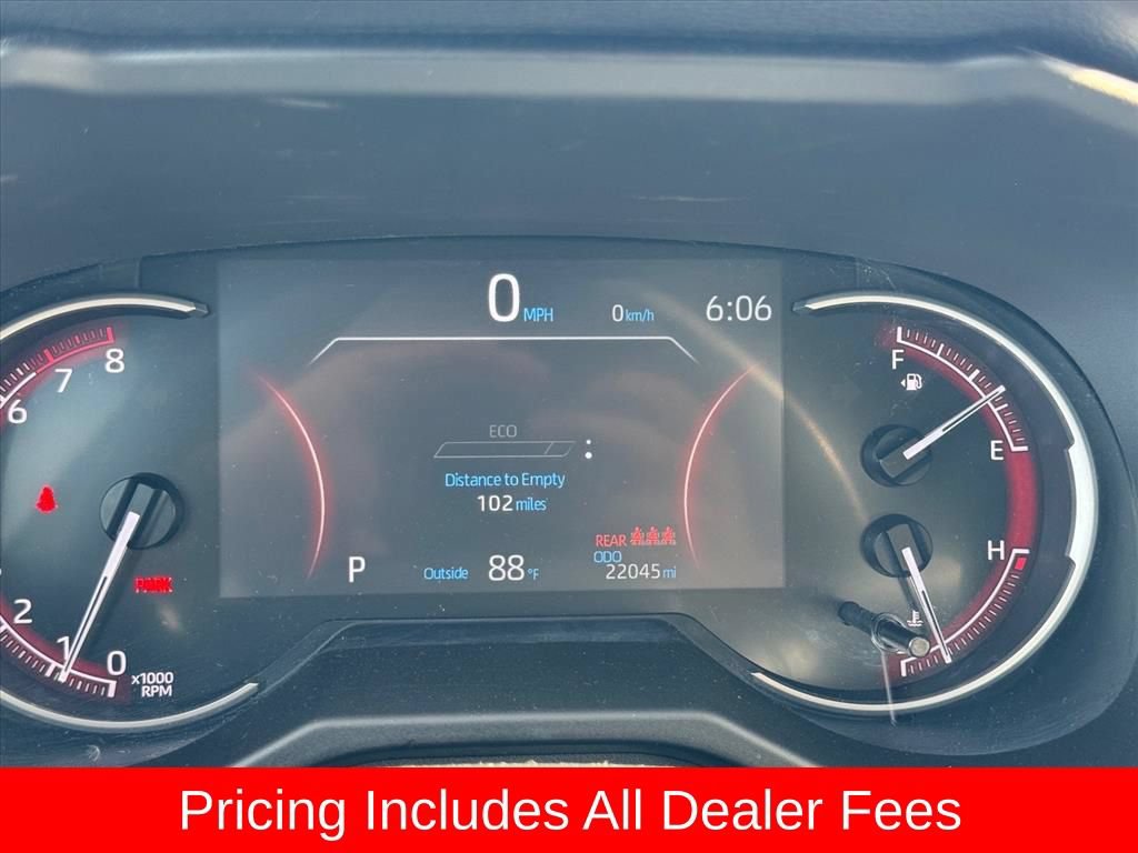 Used 2024 Toyota RAV4 LE FWD image 18