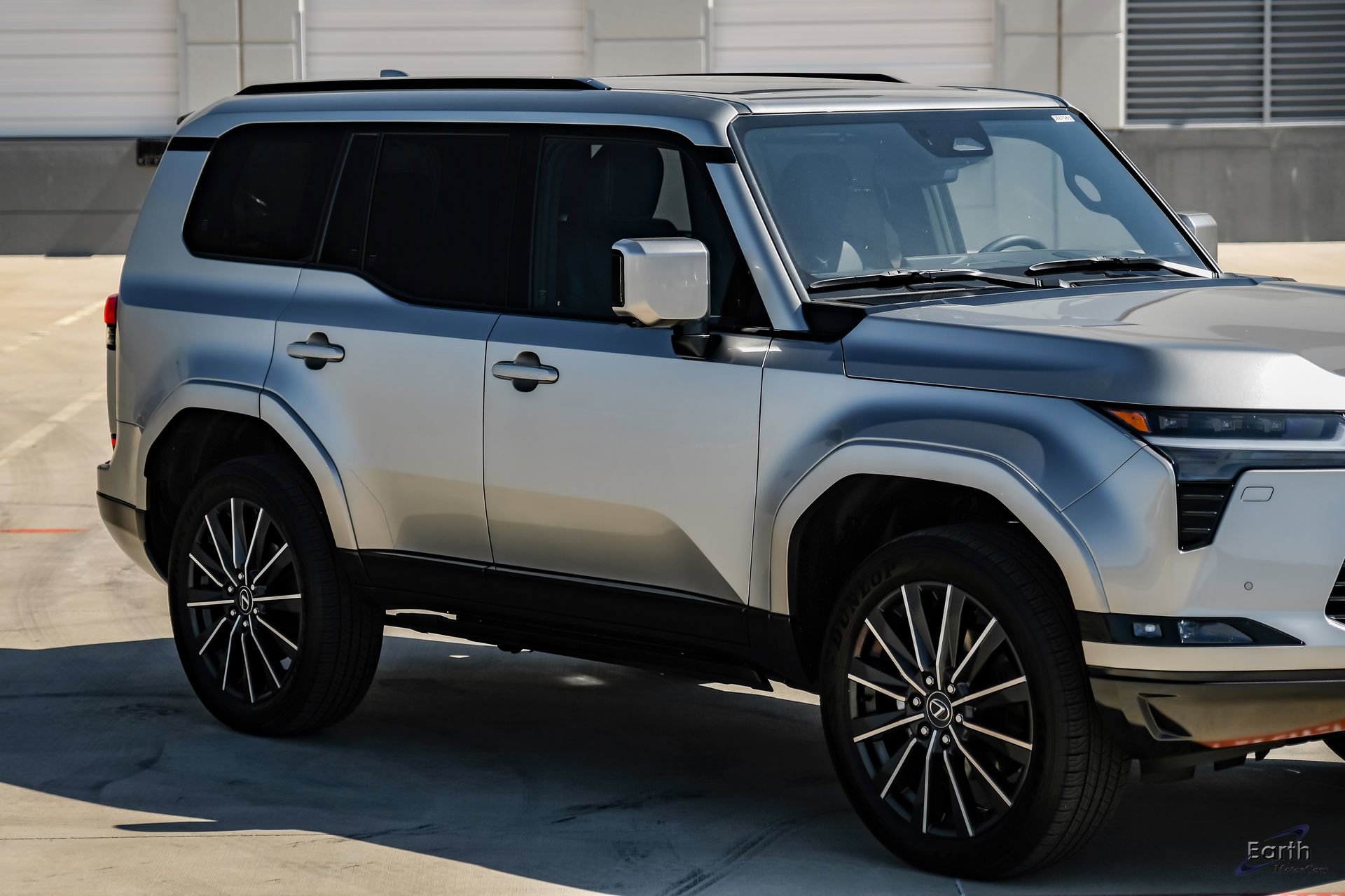 Used 2025 Lexus GX 550 550 Luxury+ HUD Traffic LIFTED w/ Accessory Package (2T) image 23