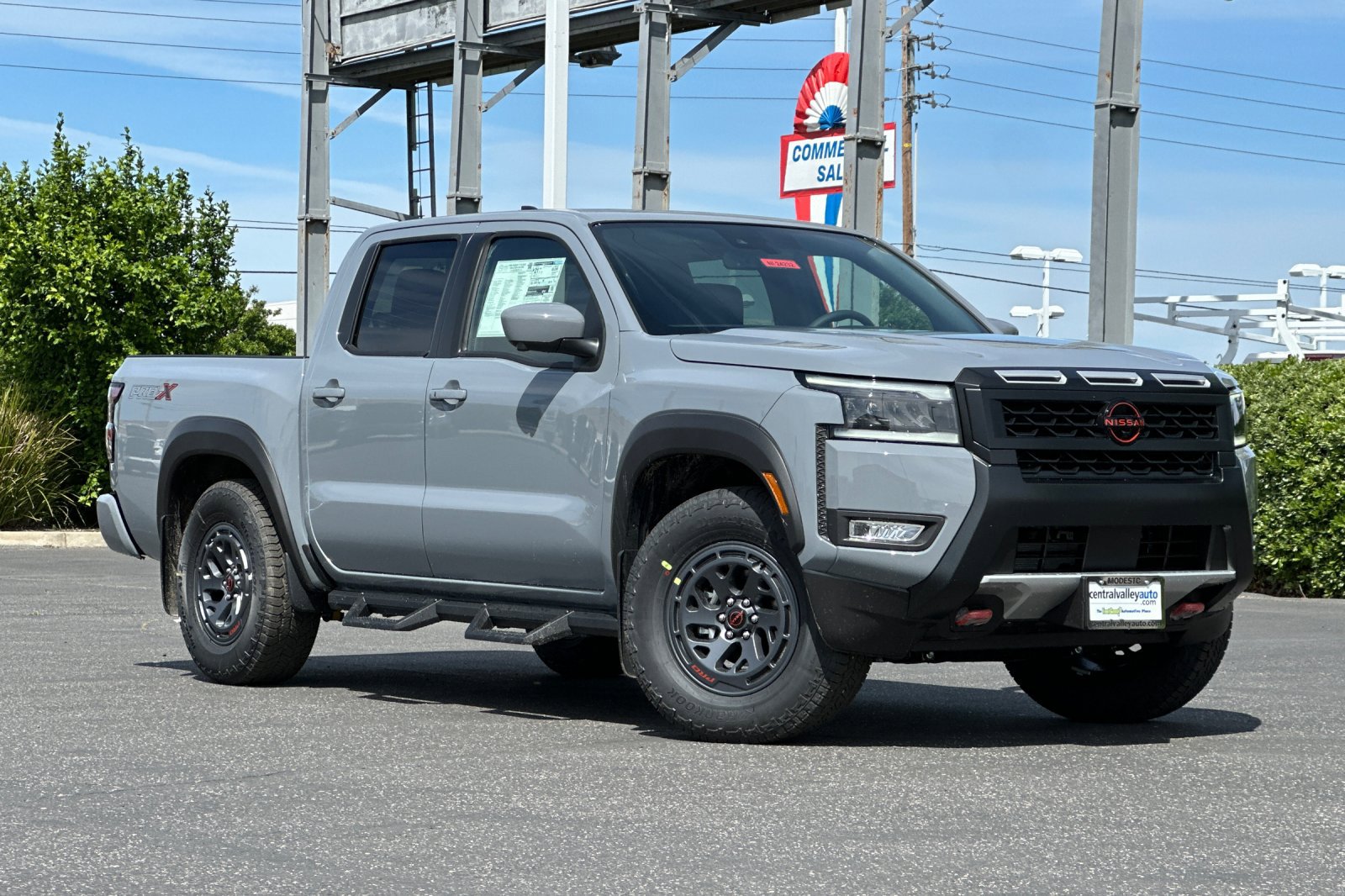 New 2026 Nissan Frontier Pro-X image 2