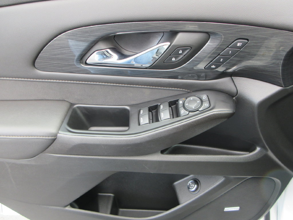 Used 2023 Chevrolet Traverse High Country AWD/4WD image 24