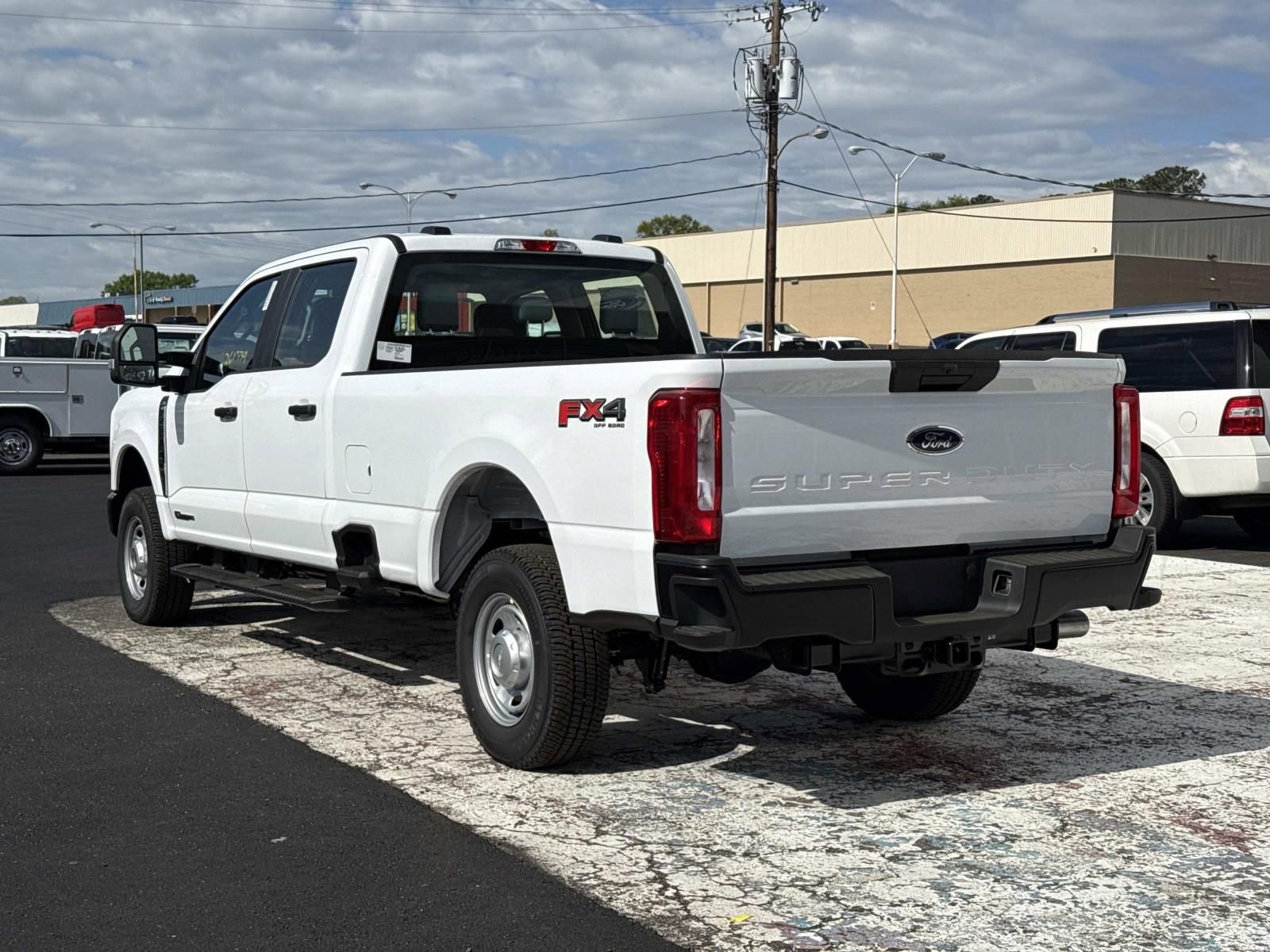 New 2026 Ford F250 4x4 Crew Cab Super Duty image 5