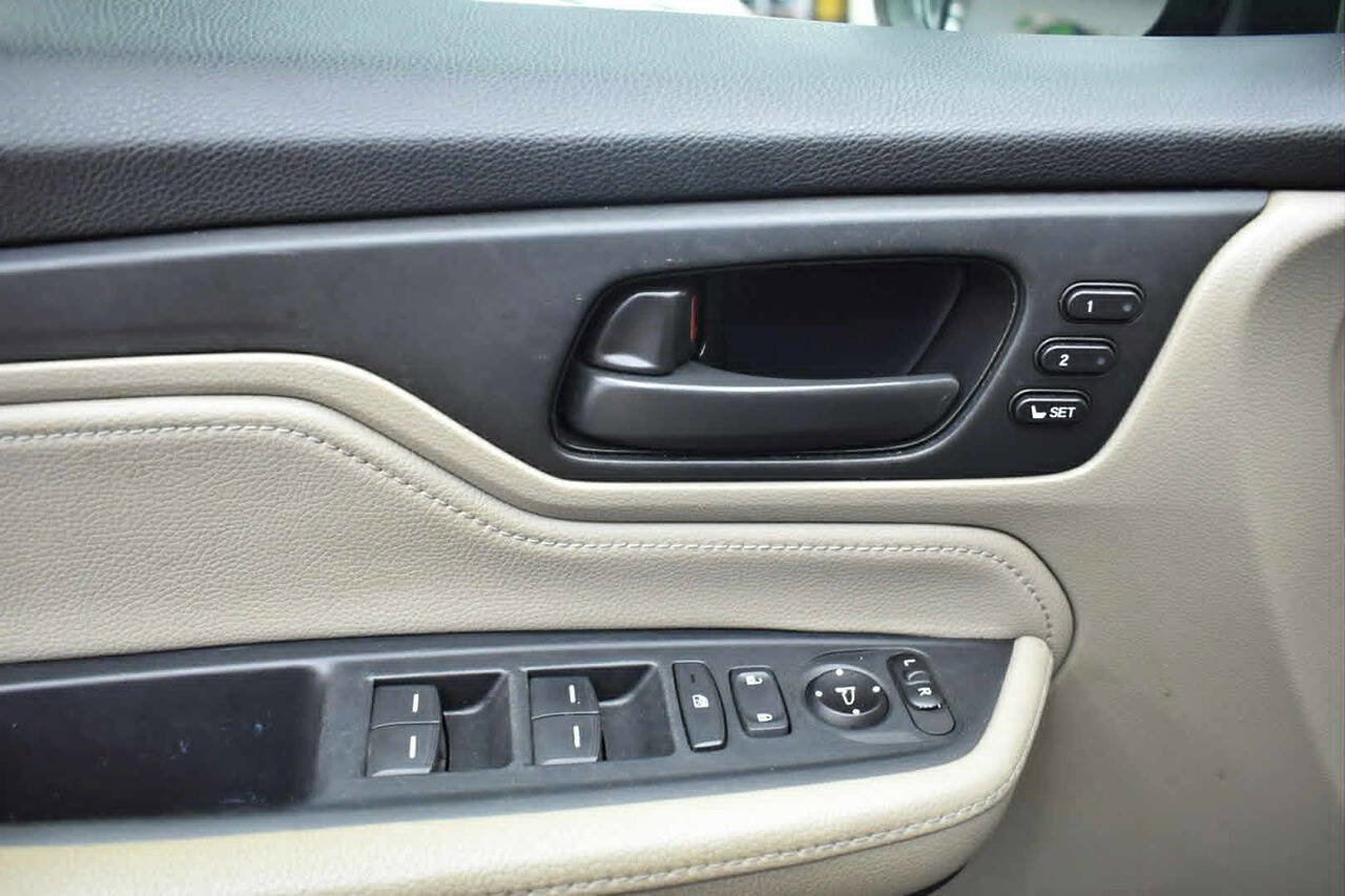 Used 2018 Honda Odyssey Touring image 20