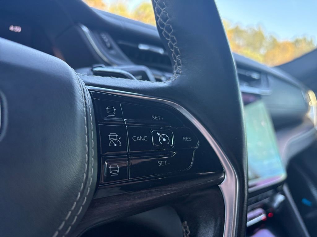 Used 2022 Jeep Grand Cherokee L Overland image 18