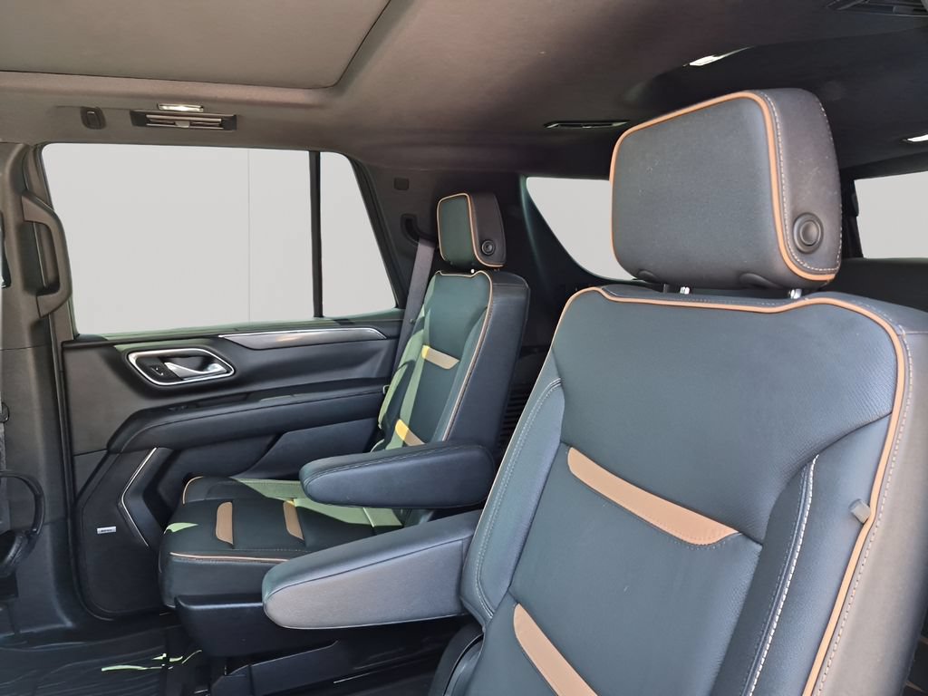Used 2024 GMC Yukon AT4 w/ Technology Package AWD/4WD image 24