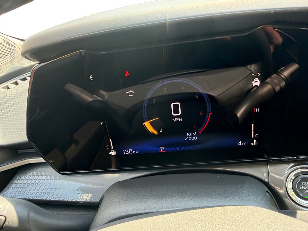 New 2026 Chevrolet Trax ACTIV w/ Sunroof Package FWD image 13